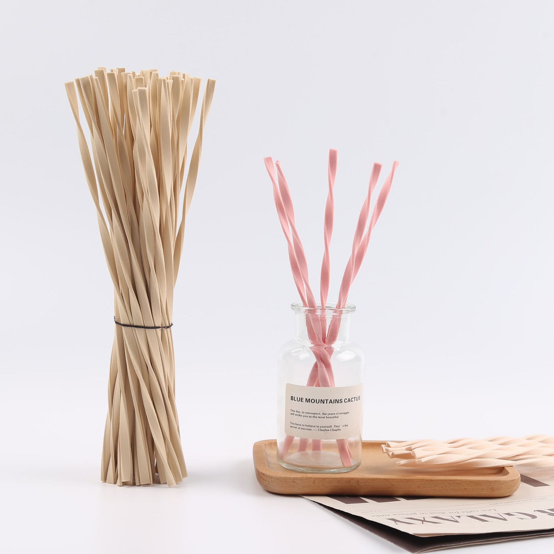 Home Fragrance Reeds - عصي ناشرة من القصب بلون الخشب
