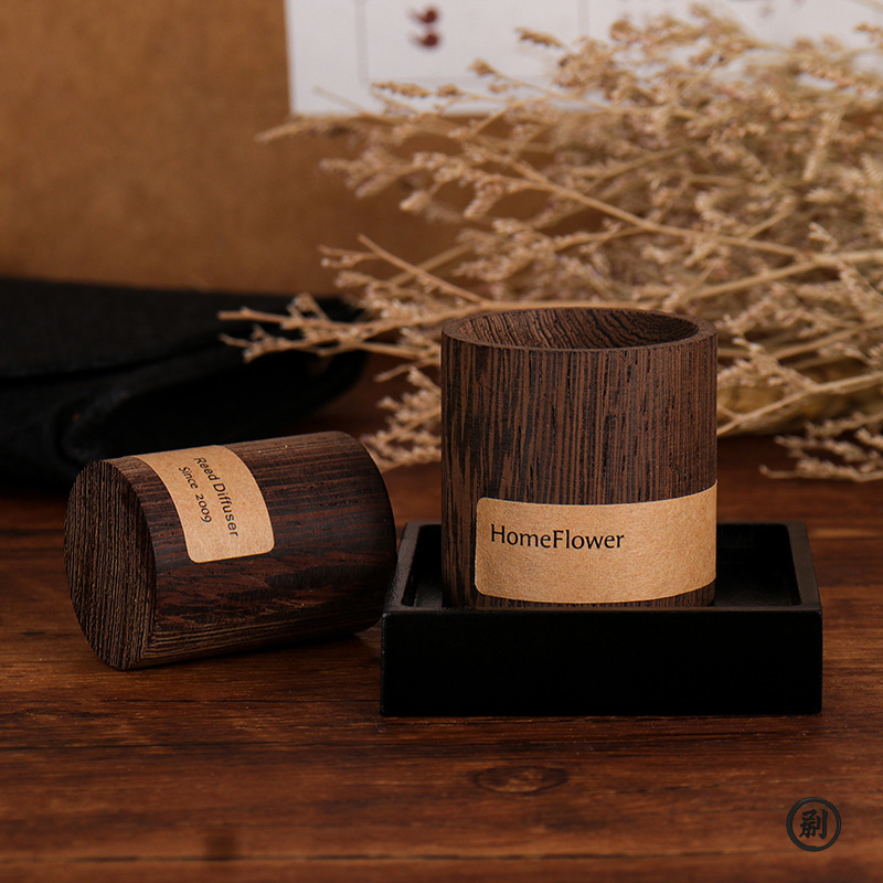 ناشر عطر الجوز الأسود - عطر من - مراجعة Home Fragrance H&M وسعره