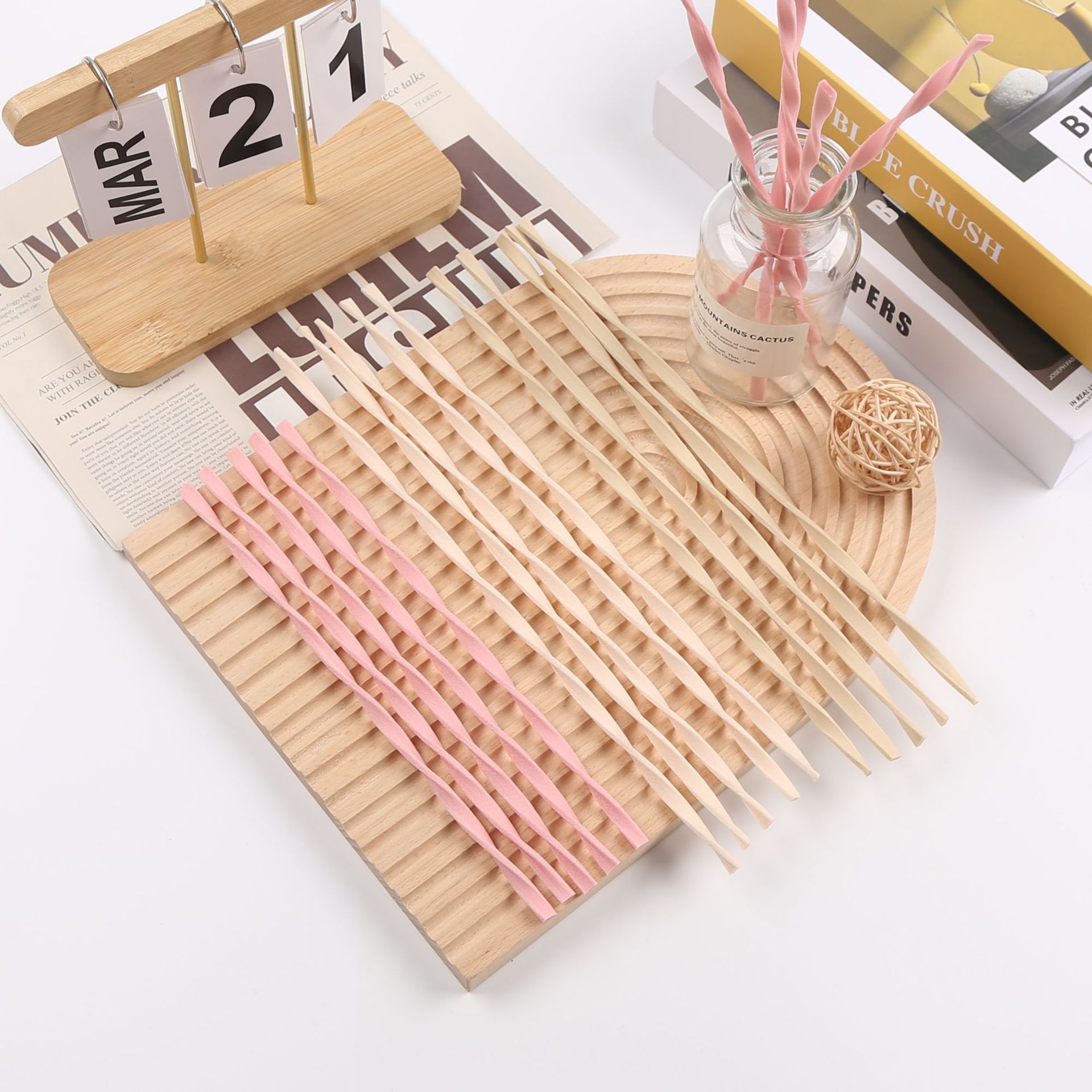 عصي ناشرة من القصب بلون الخشب  - مراجعة Home Fragrance Reeds وسعره